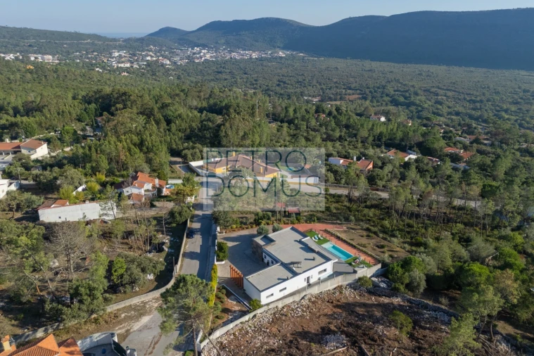 Moradia T3 para Venda em Mira de Aire Foto 57