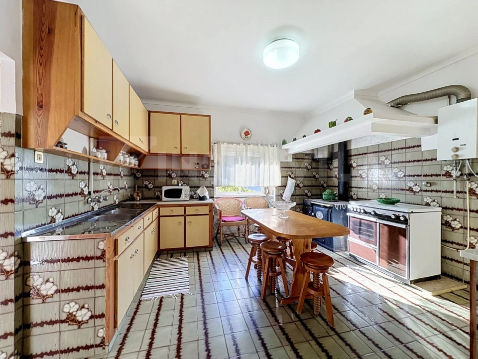 Moradia T5 para Venda em Venade e Azevedo Foto 7