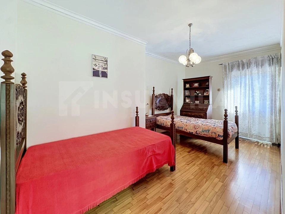 Moradia T5 para Venda em Venade e Azevedo Foto 21