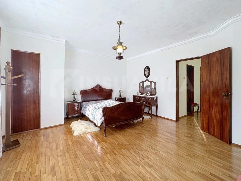 Moradia T5 para Venda em Venade e Azevedo Foto 23