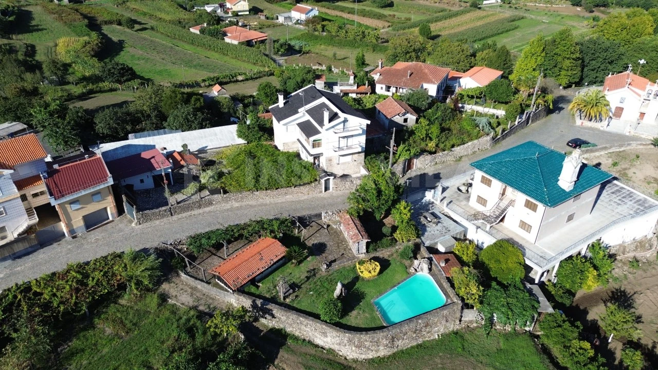 Moradia T5 para Venda em Venade e Azevedo Foto 45