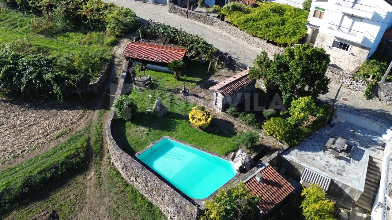 Moradia T5 para Venda em Venade e Azevedo Foto 47