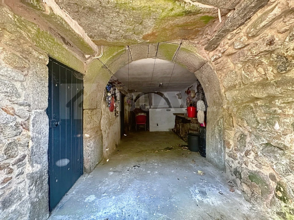 Moradia T5 para Venda em Venade e Azevedo Foto 27