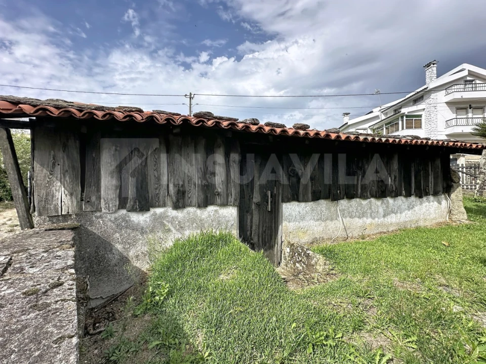 Moradia T5 para Venda em Venade e Azevedo Foto 41