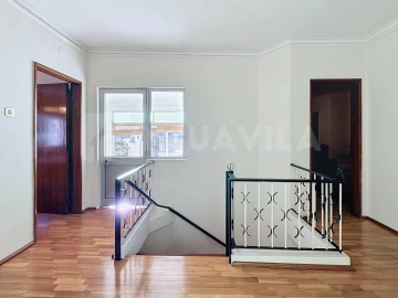 Moradia T5 para Venda em Venade e Azevedo