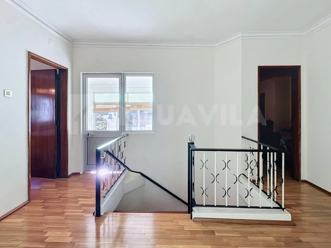 Moradia T5 para Venda em Venade e Azevedo Foto 15