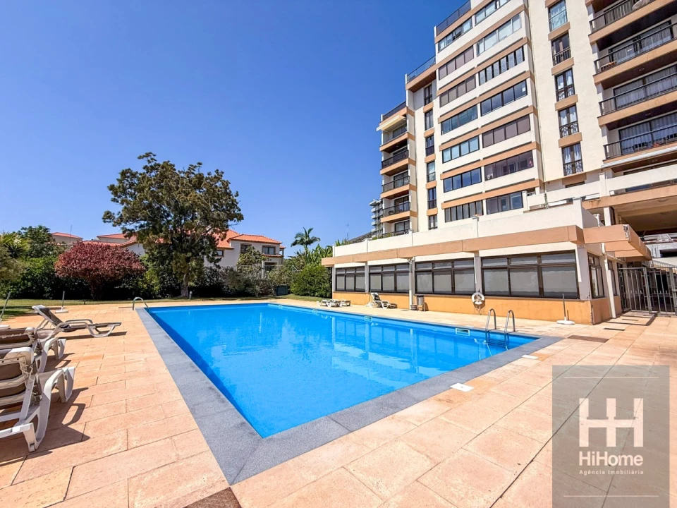 Apartamento T4 para Venda em São Martinho Foto 1