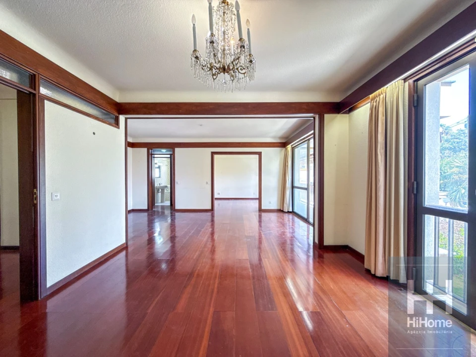 Apartamento T4 para Venda em São Martinho Foto 20