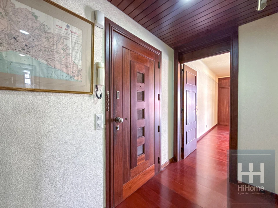 Apartamento T4 para Venda em São Martinho Foto 23