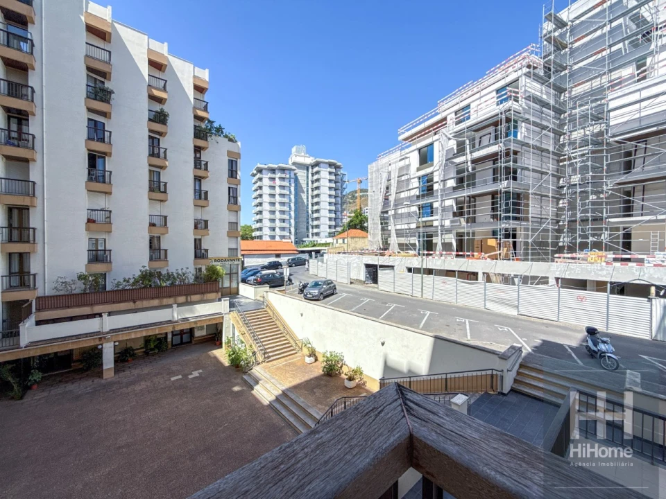 Apartamento T4 para Venda em São Martinho Foto 35