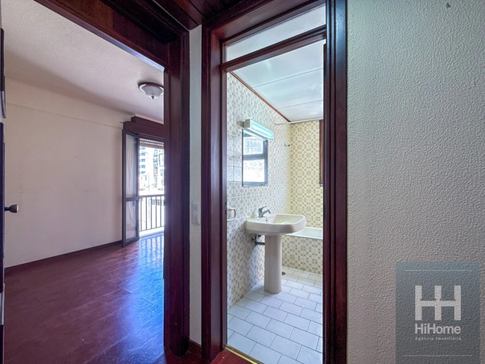 Apartamento T4 para Venda em São Martinho Foto 43