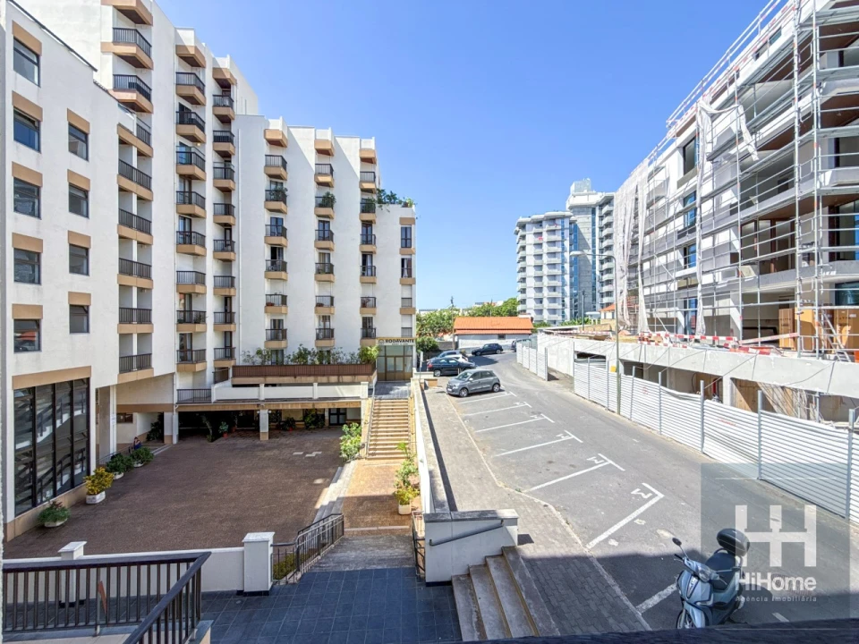 Apartamento T4 para Venda em São Martinho Foto 46