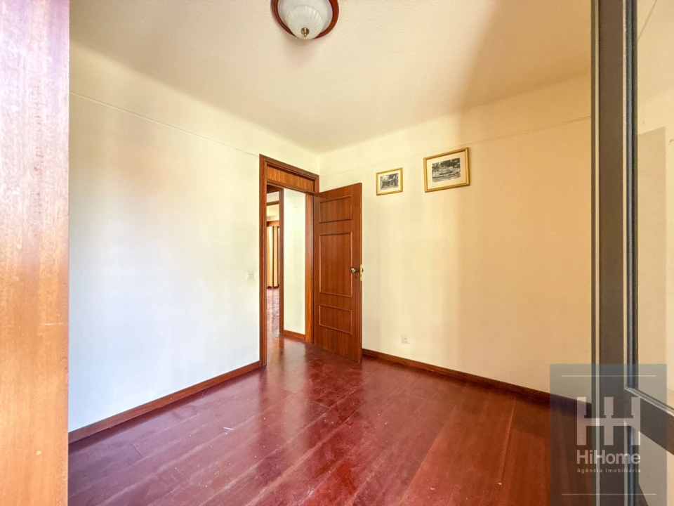 Apartamento T4 para Venda em São Martinho Foto 47