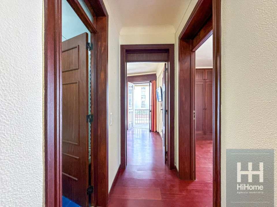 Apartamento T4 para Venda em São Martinho Foto 49