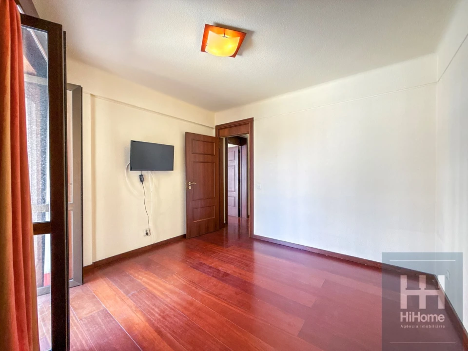 Apartamento T4 para Venda em São Martinho Foto 55