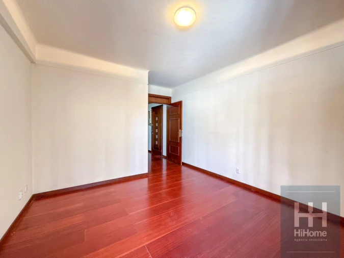 Apartamento T4 para Venda em São Martinho Foto 37