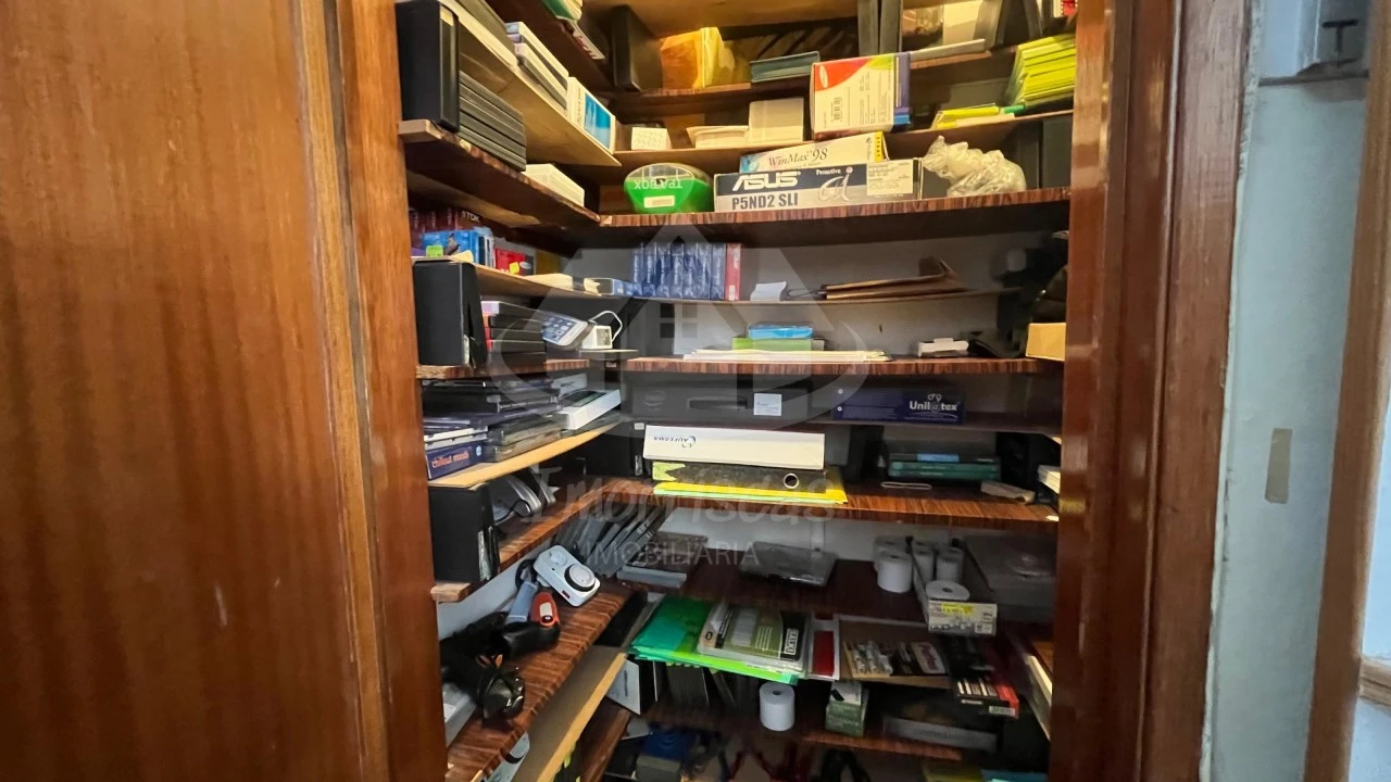 Loja para Cedência de Quotas em Póvoa de Santa Iria e Forte da Casa Foto 14