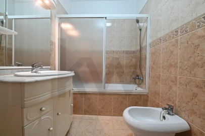 Apartamento T4 para Venda em Algueirão-Mem Martins