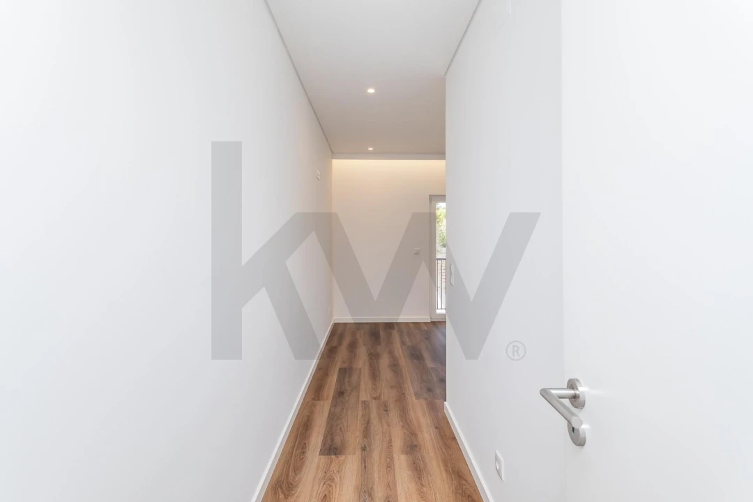 Apartamento T4 para Venda em Ramada e Caneças Foto 16