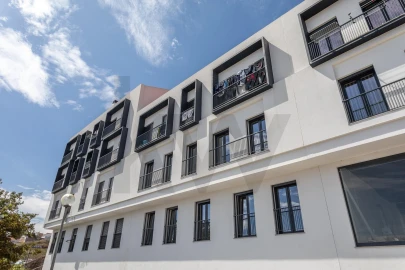 Apartamento T4 para Venda em Ramada e Caneças