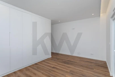 Apartamento T4 para Venda em Ramada e Caneças