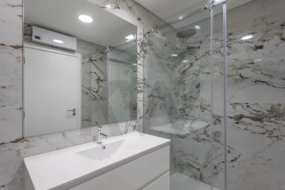 Apartamento T4 para Venda em Ramada e Caneças