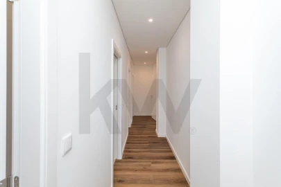 Apartamento T4 para Venda em Ramada e Caneças