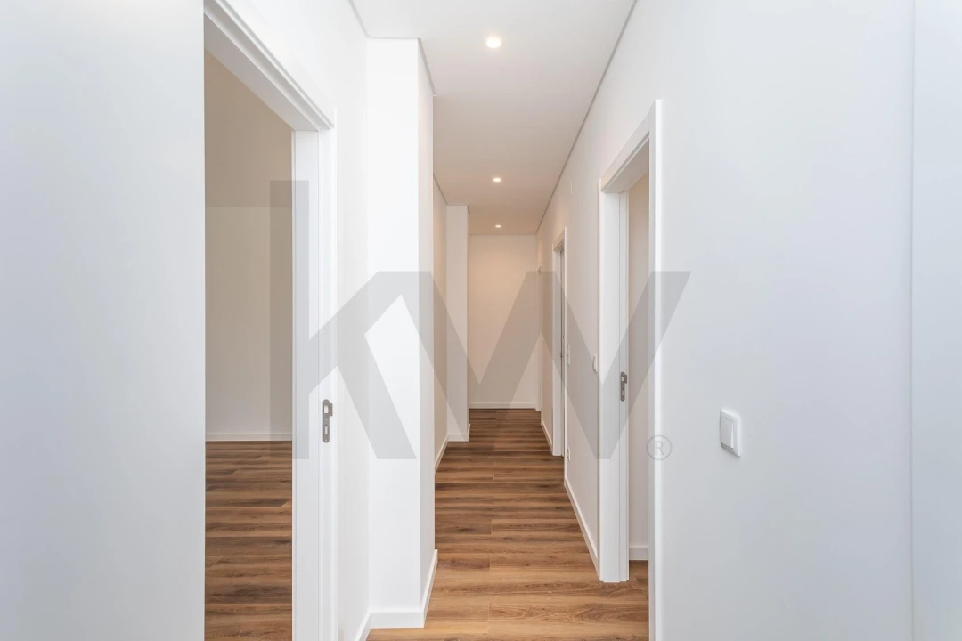 Apartamento T4 para Venda em Ramada e Caneças Foto 15