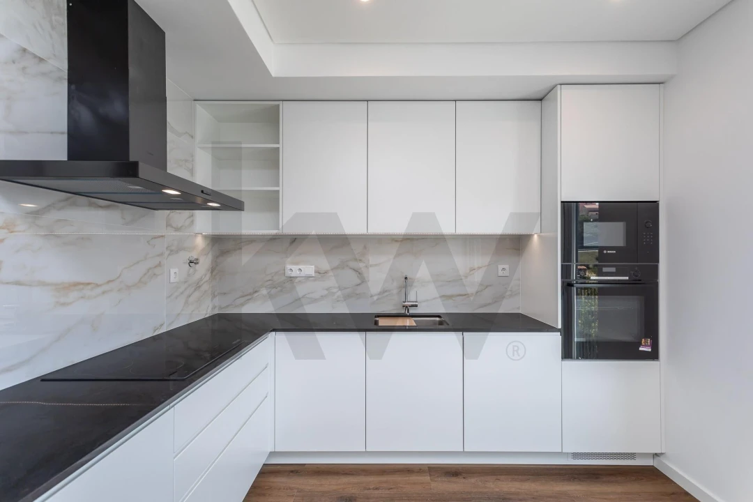 Apartamento T4 para Venda em Ramada e Caneças Foto 11