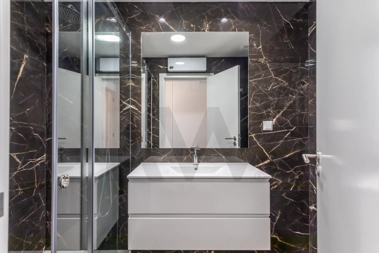 Apartamento T4 para Venda em Ramada e Caneças Foto 35