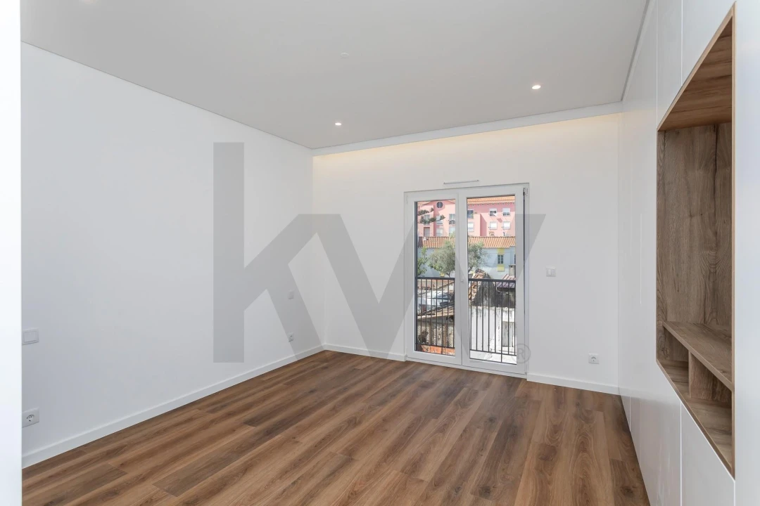 Apartamento T4 para Venda em Ramada e Caneças Foto 22
