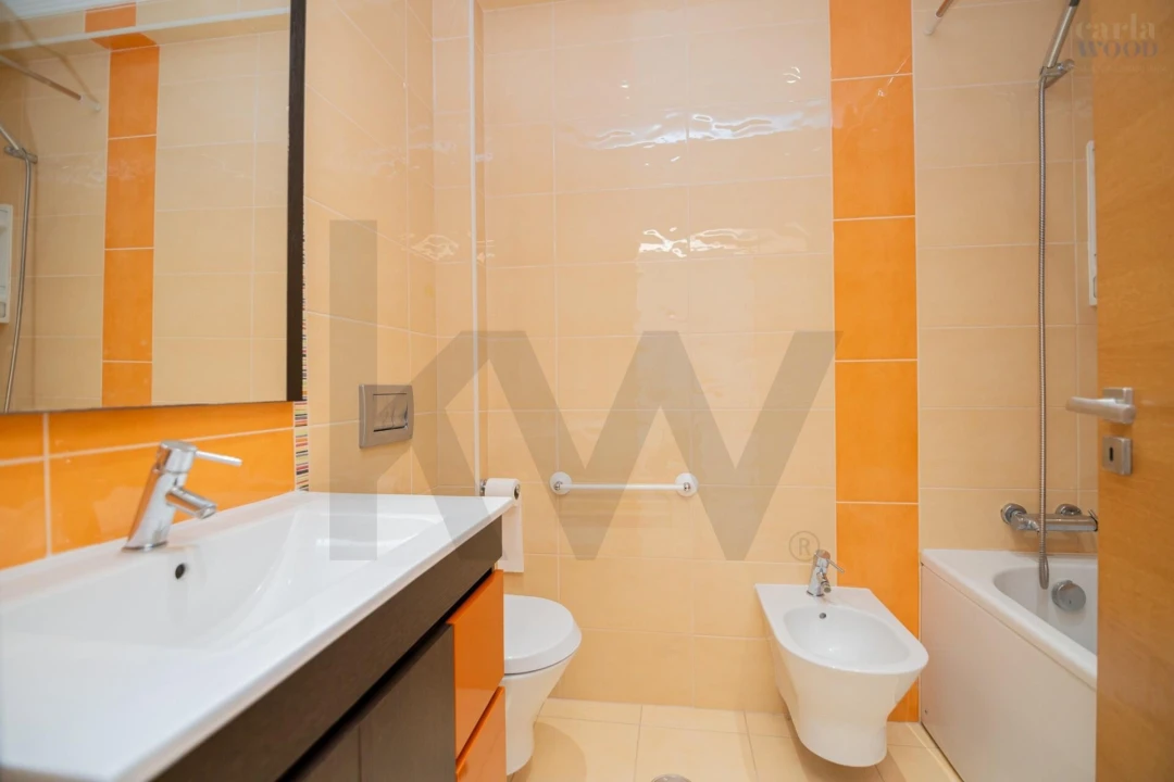 Apartamento T2 para Venda em Portimão Foto 31