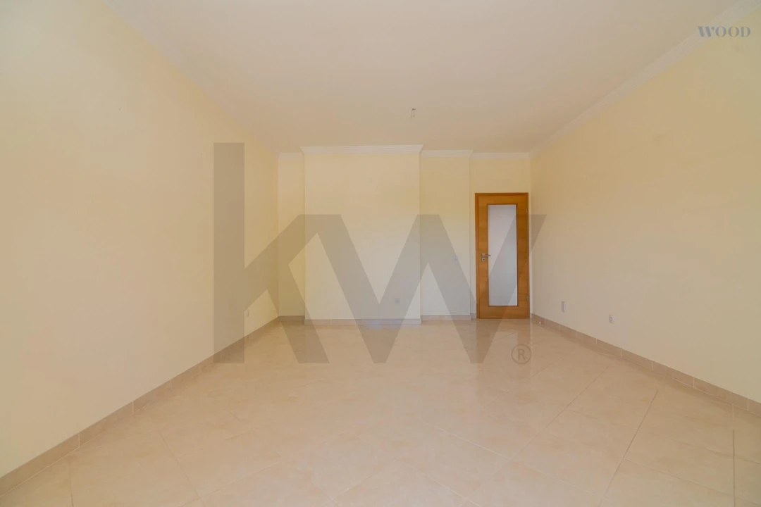 Apartamento T2 para Venda em Portimão Foto 13