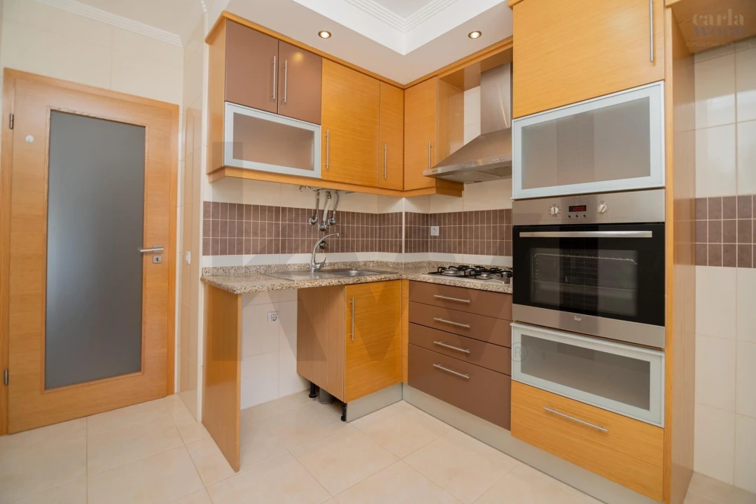 Apartamento T2 para Venda em Portimão Foto 42