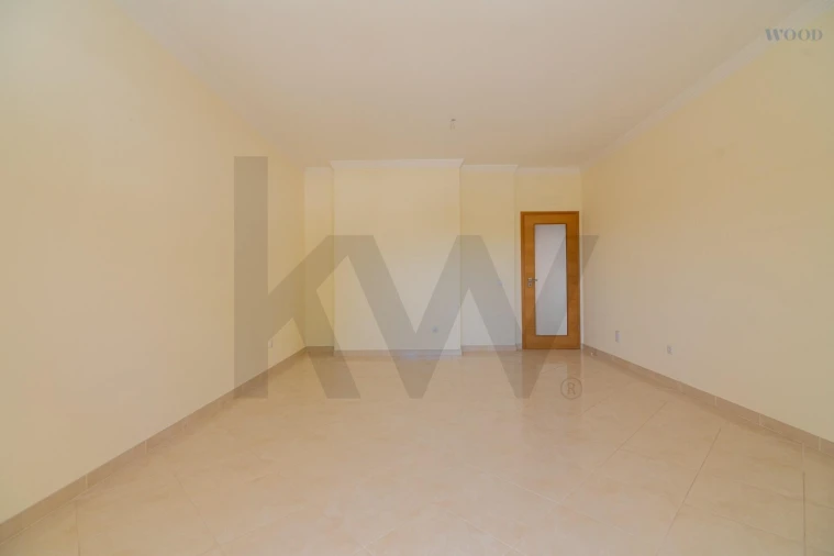 Apartamento T2 para Venda em Portimão Foto 13