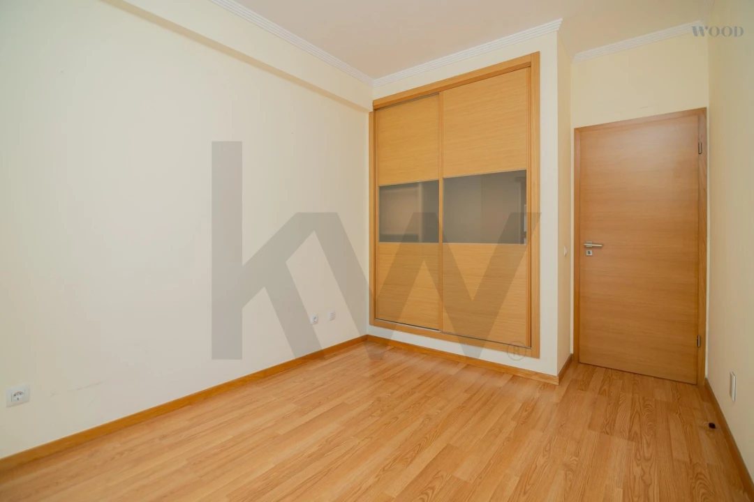 Apartamento T2 para Venda em Portimão Foto 35