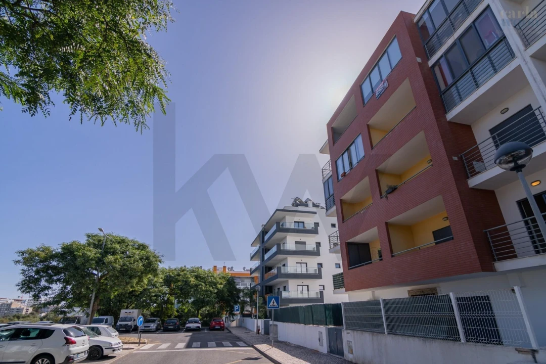 Apartamento T2 para Venda em Portimão Foto 4
