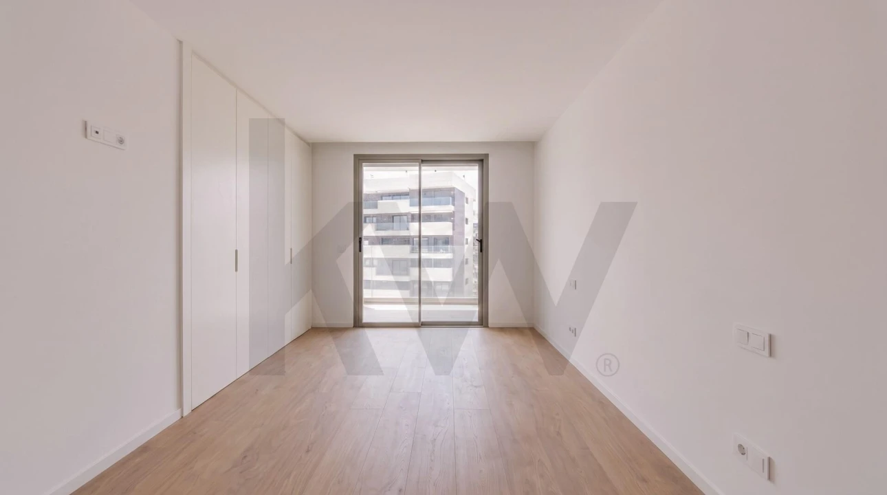 Apartamento T3 para Venda em Carnaxide e Queijas Foto 32