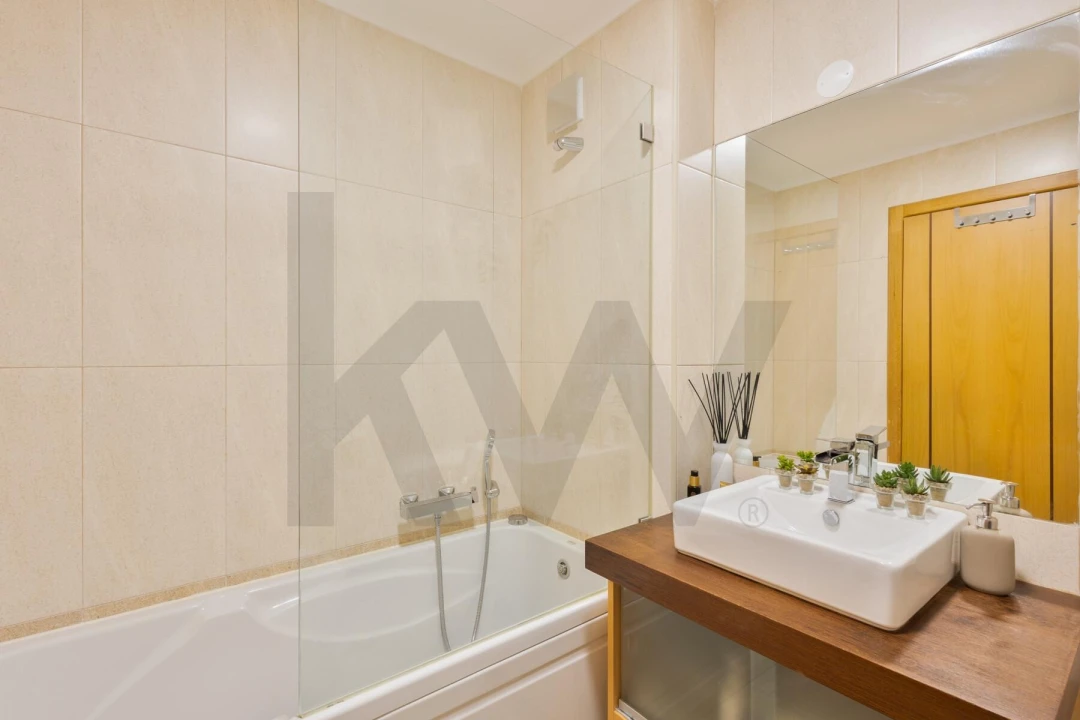 Apartamento T2 para Venda em São Domingos de Rana Foto 13