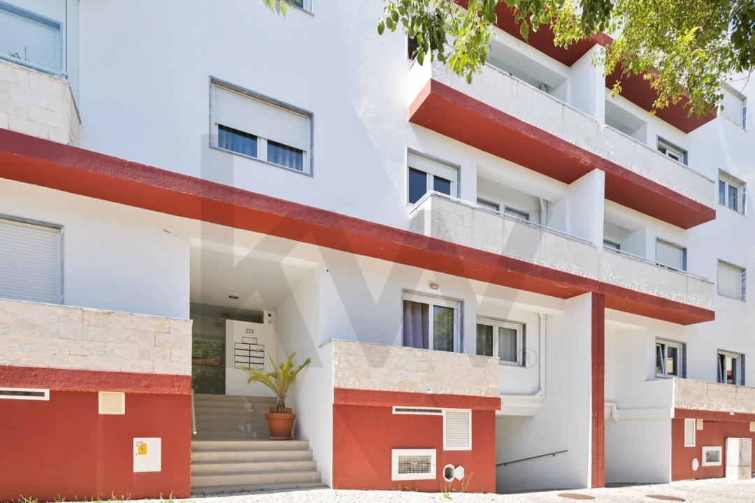 Apartamento T2 para Venda em São Domingos de Rana Foto 30