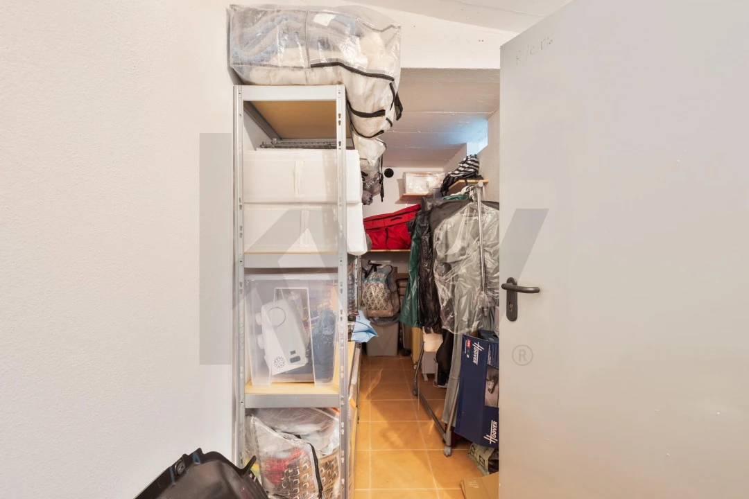 Apartamento T2 para Venda em São Domingos de Rana Foto 28