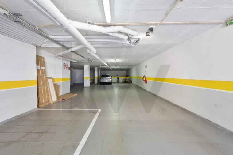 Apartamento T2 para Venda em São Domingos de Rana Foto 27
