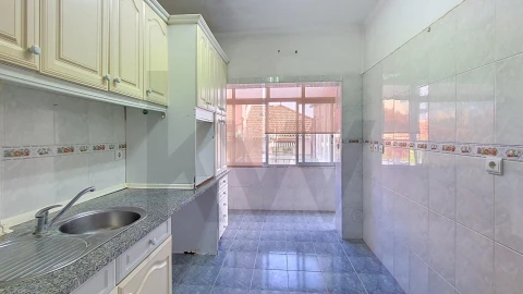Apartamento T2 para Venda em Almada, Cova da Piedade, Pragal e Cacilhas