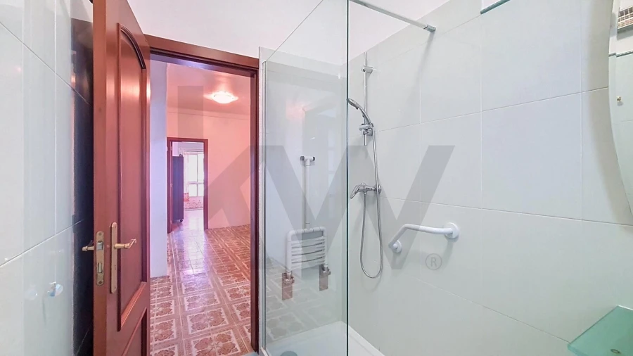 Apartamento T2 para Venda em Almada, Cova da Piedade, Pragal e Cacilhas Foto 21