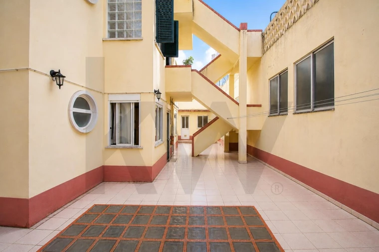 Apartamento T4 para Venda em Arroios Foto 36