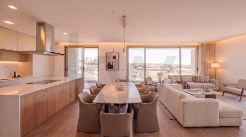 Apartamento T3 para Venda em Carnaxide e Queijas