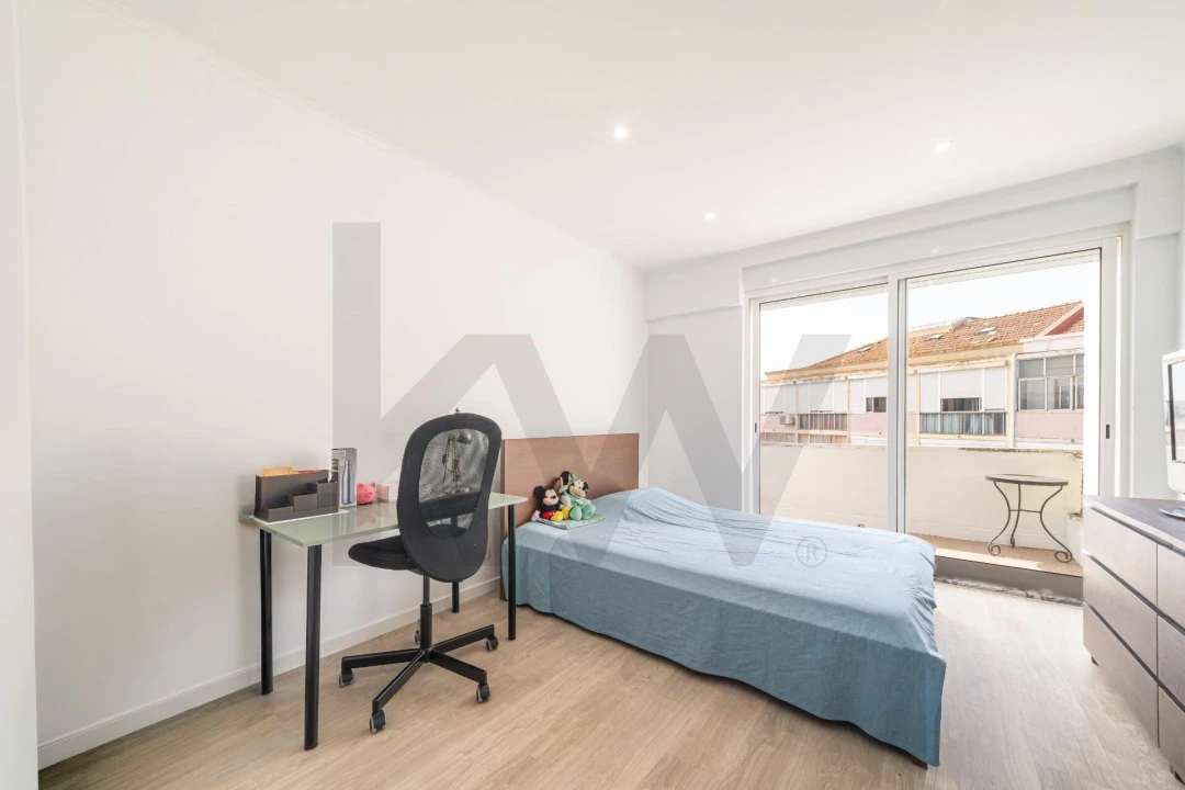 Apartamento T3 para Venda em Venteira Foto 12