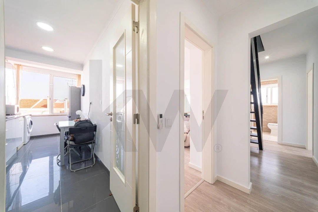 Apartamento T3 para Venda em Venteira Foto 3