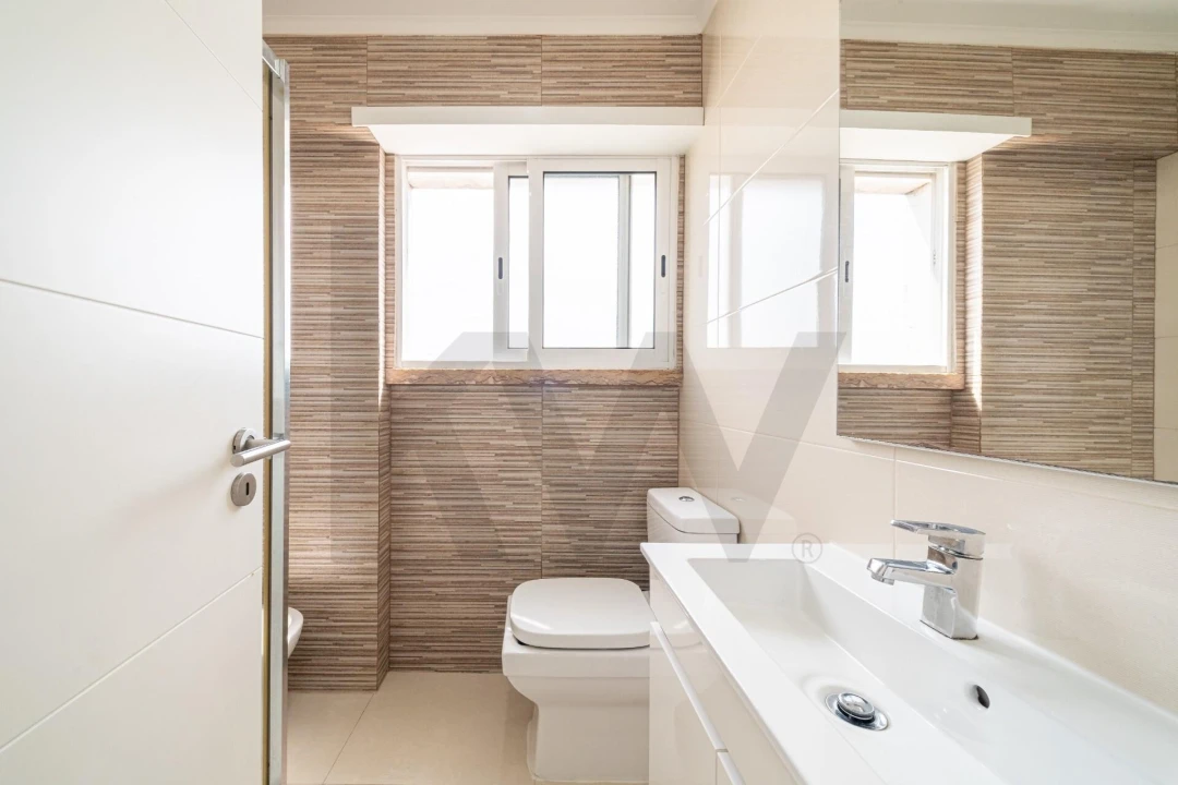 Apartamento T3 para Venda em Venteira Foto 14