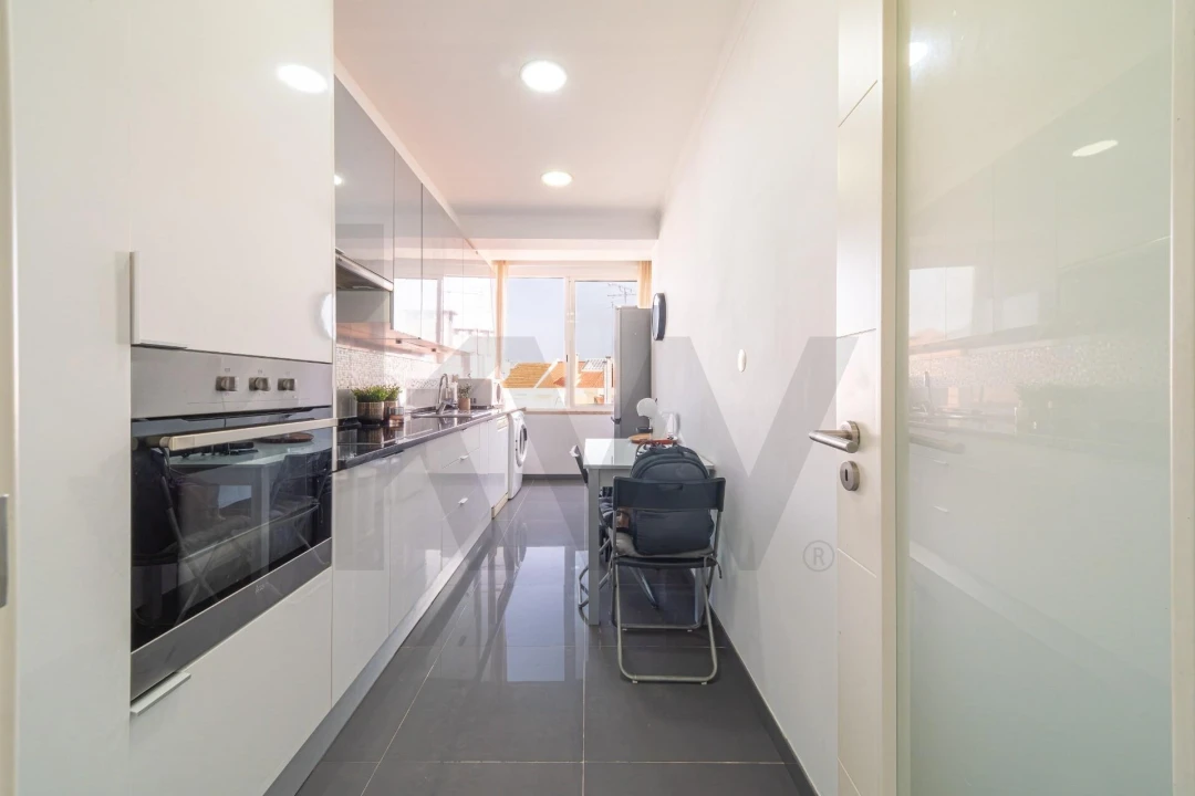 Apartamento T3 para Venda em Venteira Foto 1